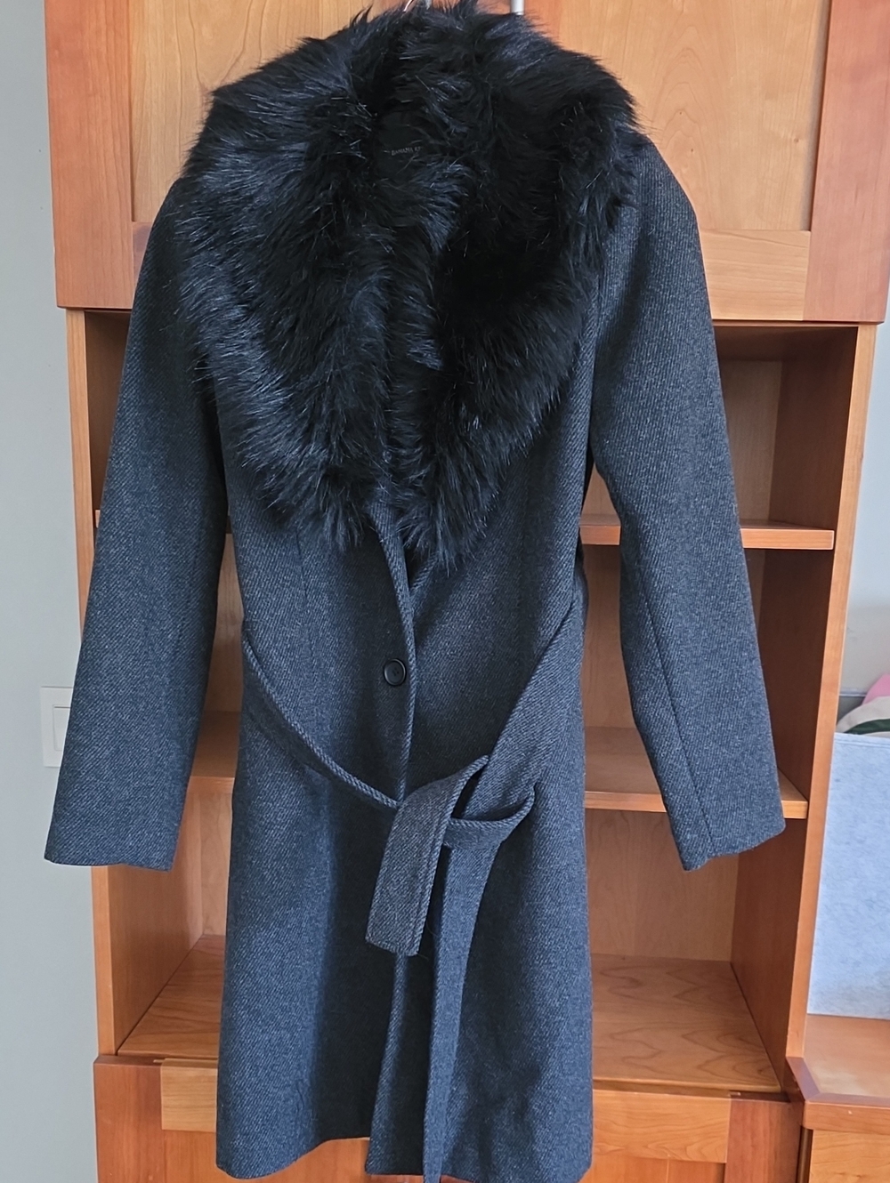 EUC Banana Republic Black Wool Coat removable faux Fur Collar